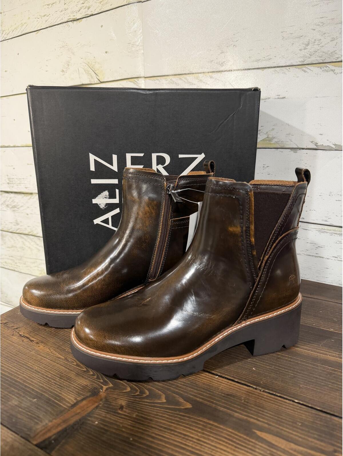 Naturalizer Darry Bootie Water Repellent Ankle Boot Women's 7w English Tea Nib